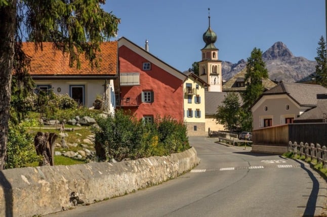 Six beautiful Swiss villages located near the Austrian border