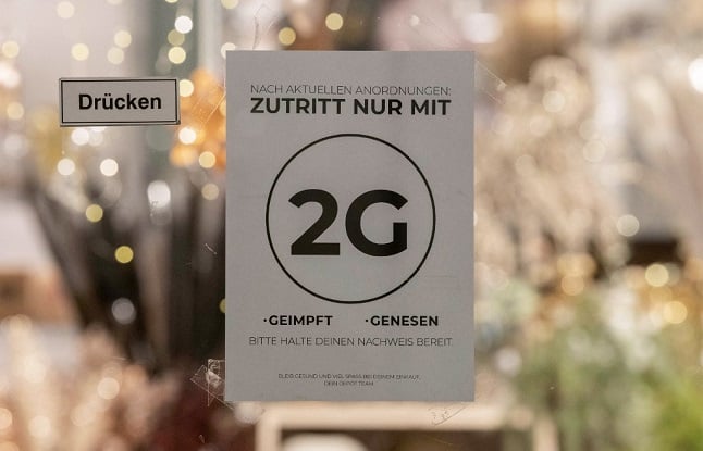 How will Austria enforce 2G checks in shops?